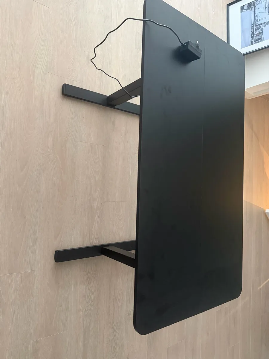 Like New Electric Standing Desk Ergomaker 120x60cm - Image 2
