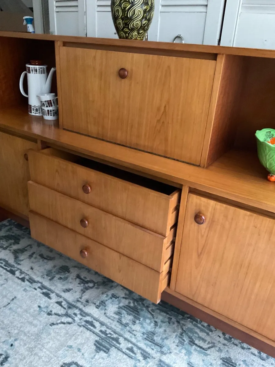 Mid century.MCM teak side board in great condition - Image 4