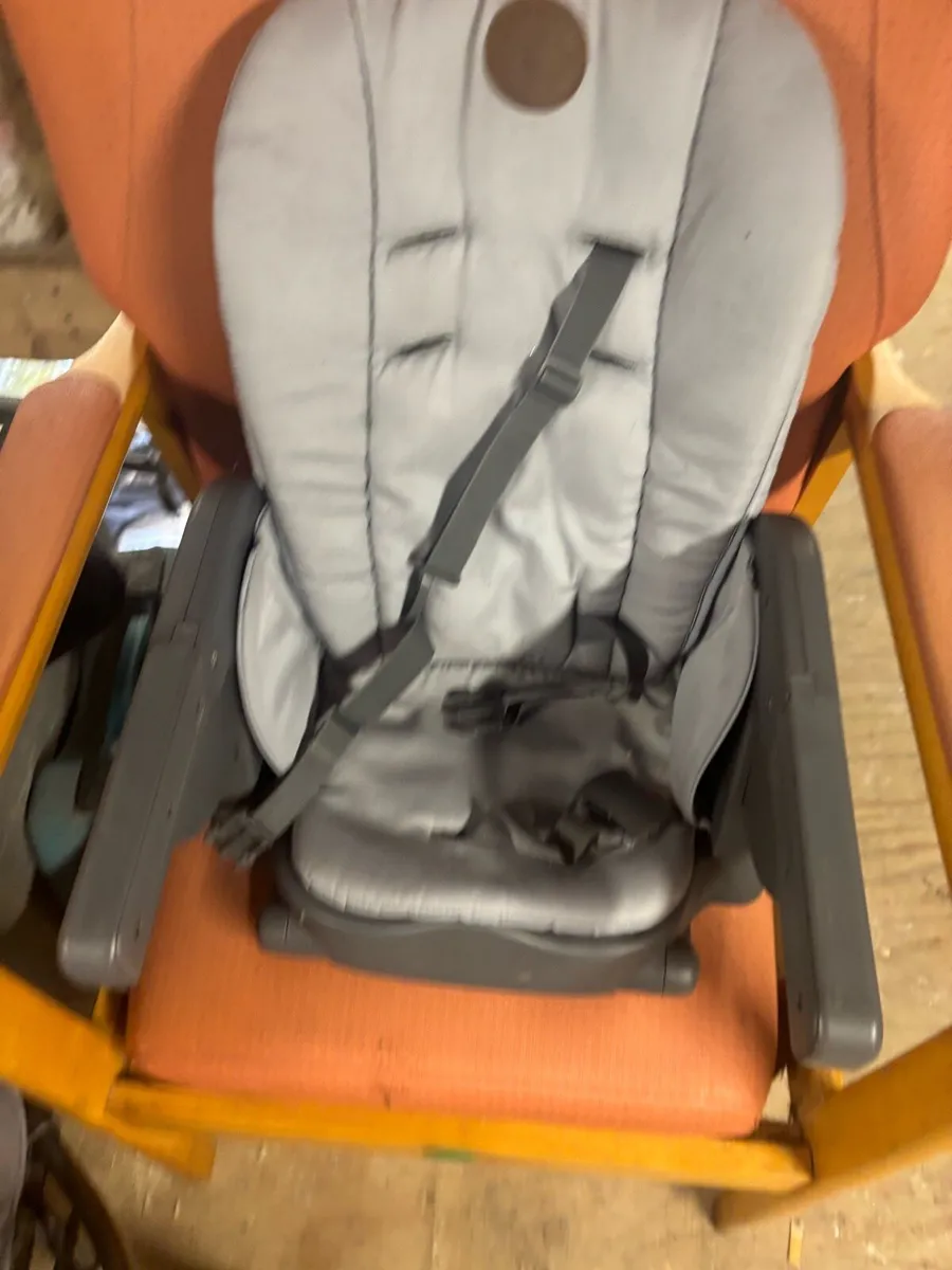 High chair - Image 3