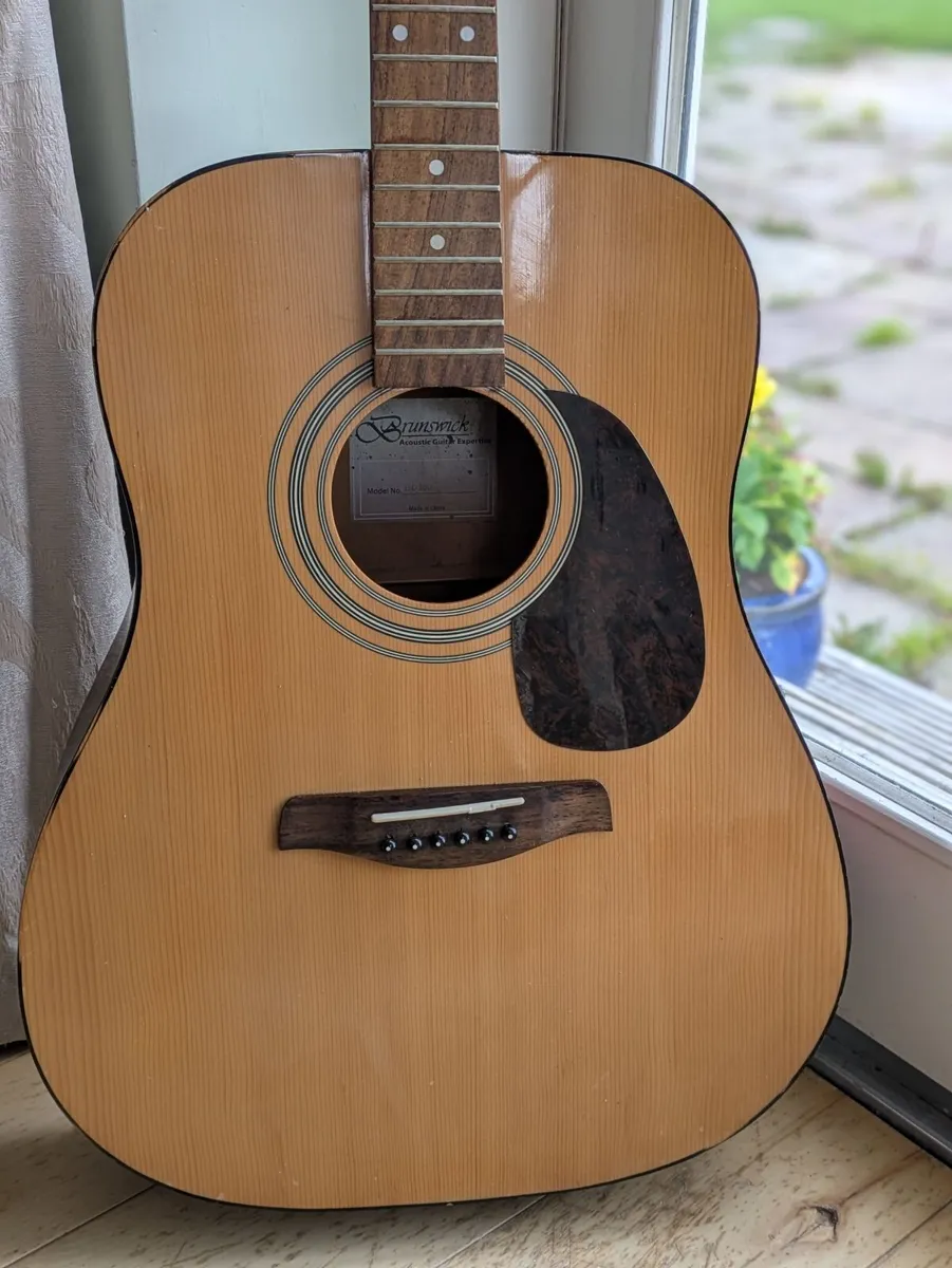 Brunswick BD200 Acoustic Guitar - Image 2