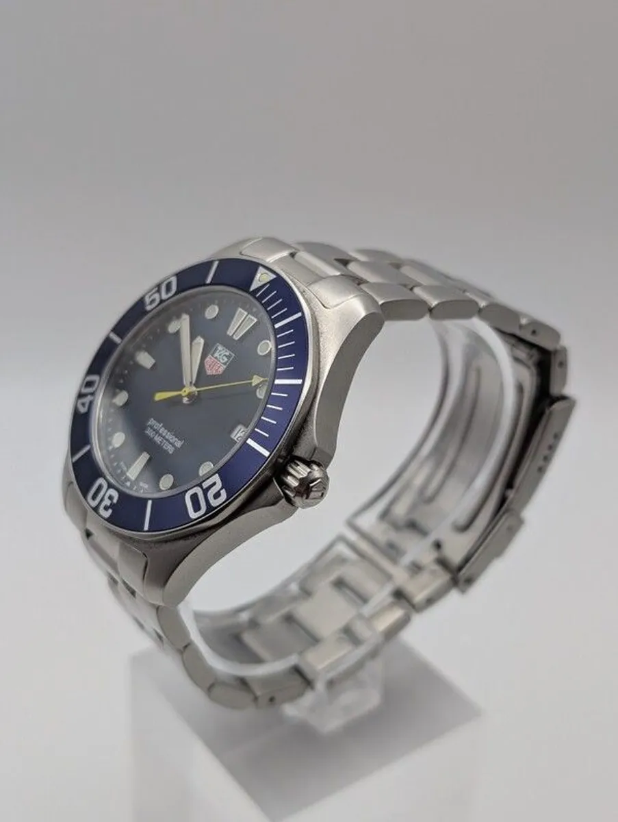 TAG Heuer Professional 300M Blue Dial Quartz Watch - Image 2