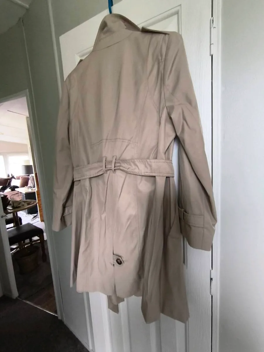 Beautiful Mac ladies coat New 39 euro - Image 2