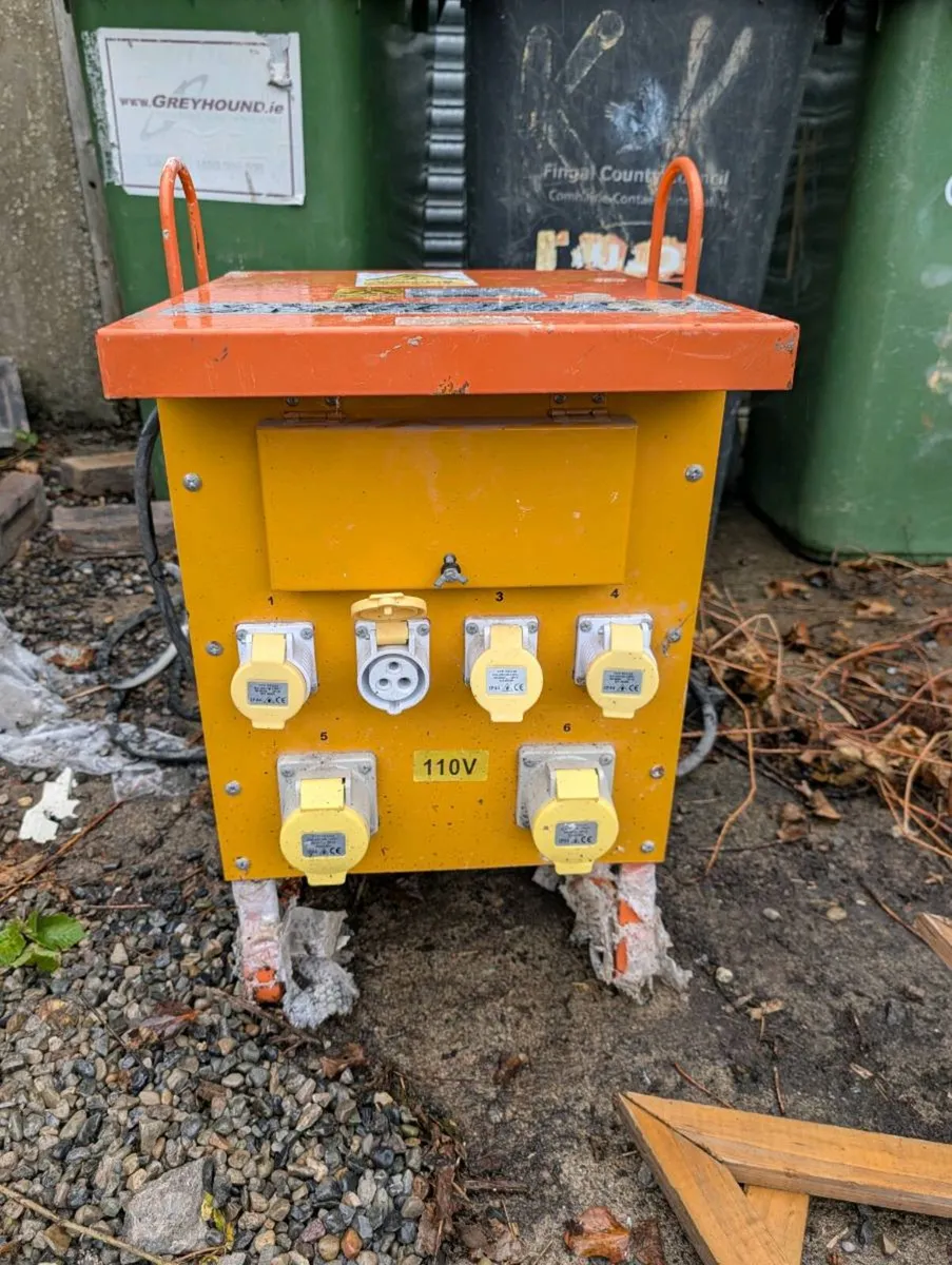 TALAtools Portable Transformer 10kVA 4 x 16A & 2 x - Image 1
