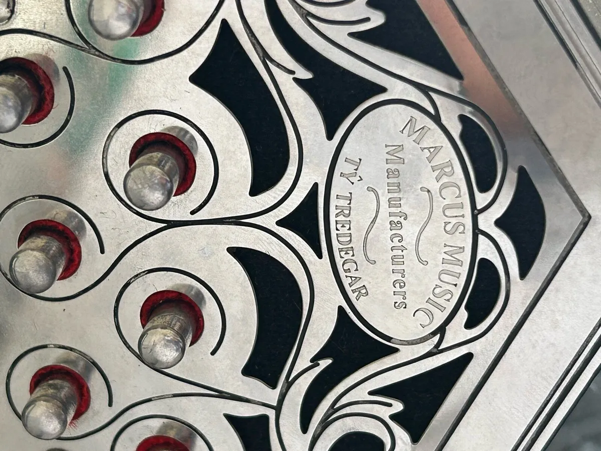 Marcus 30- Button Anglo Concertina (C/G) - Image 2