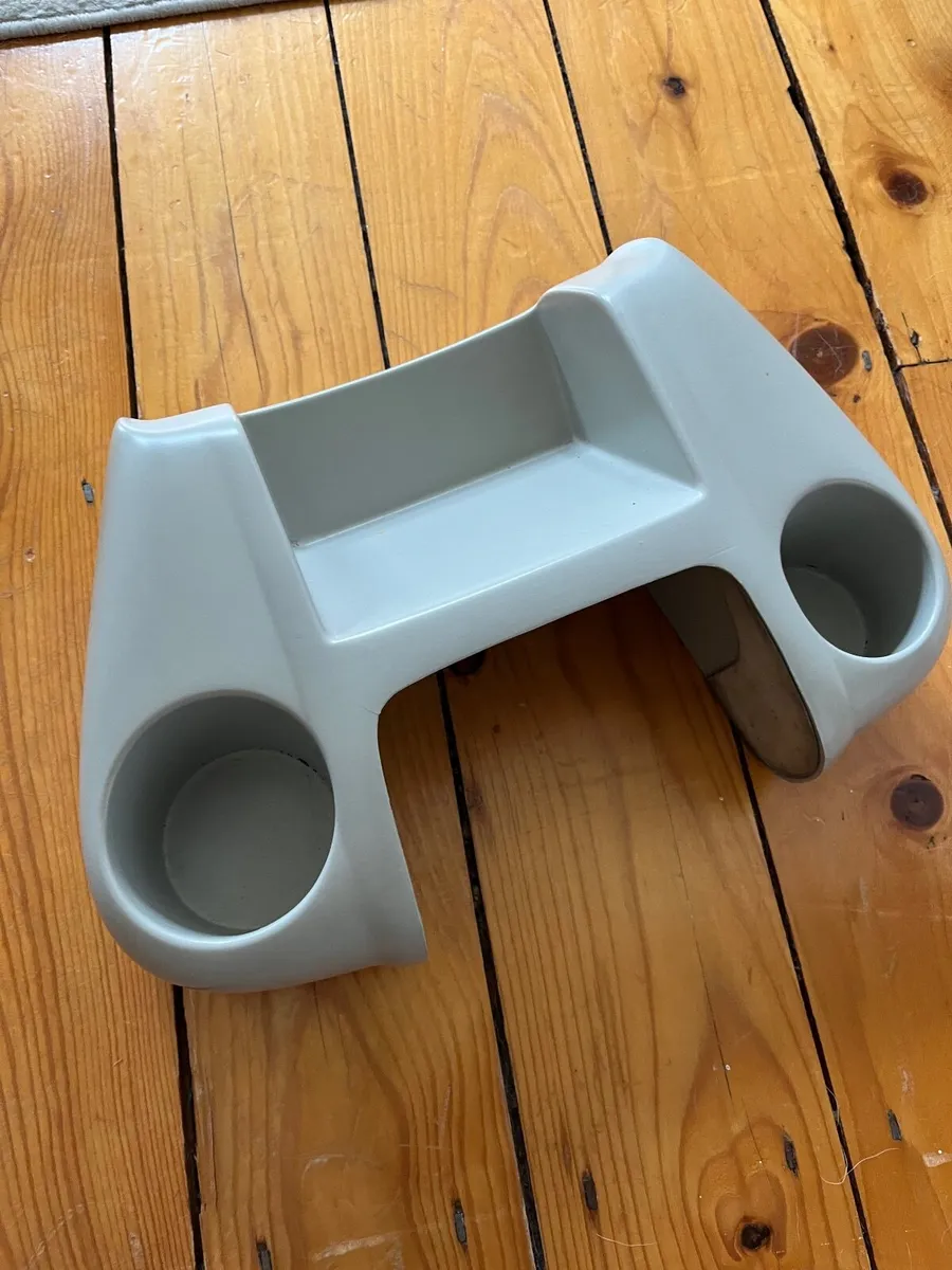Figaro Cup Holder - Image 1