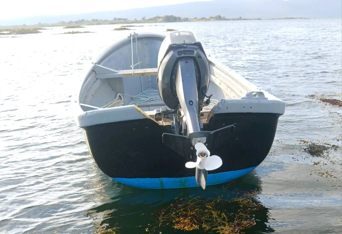 Fibreglass boat - Image 1