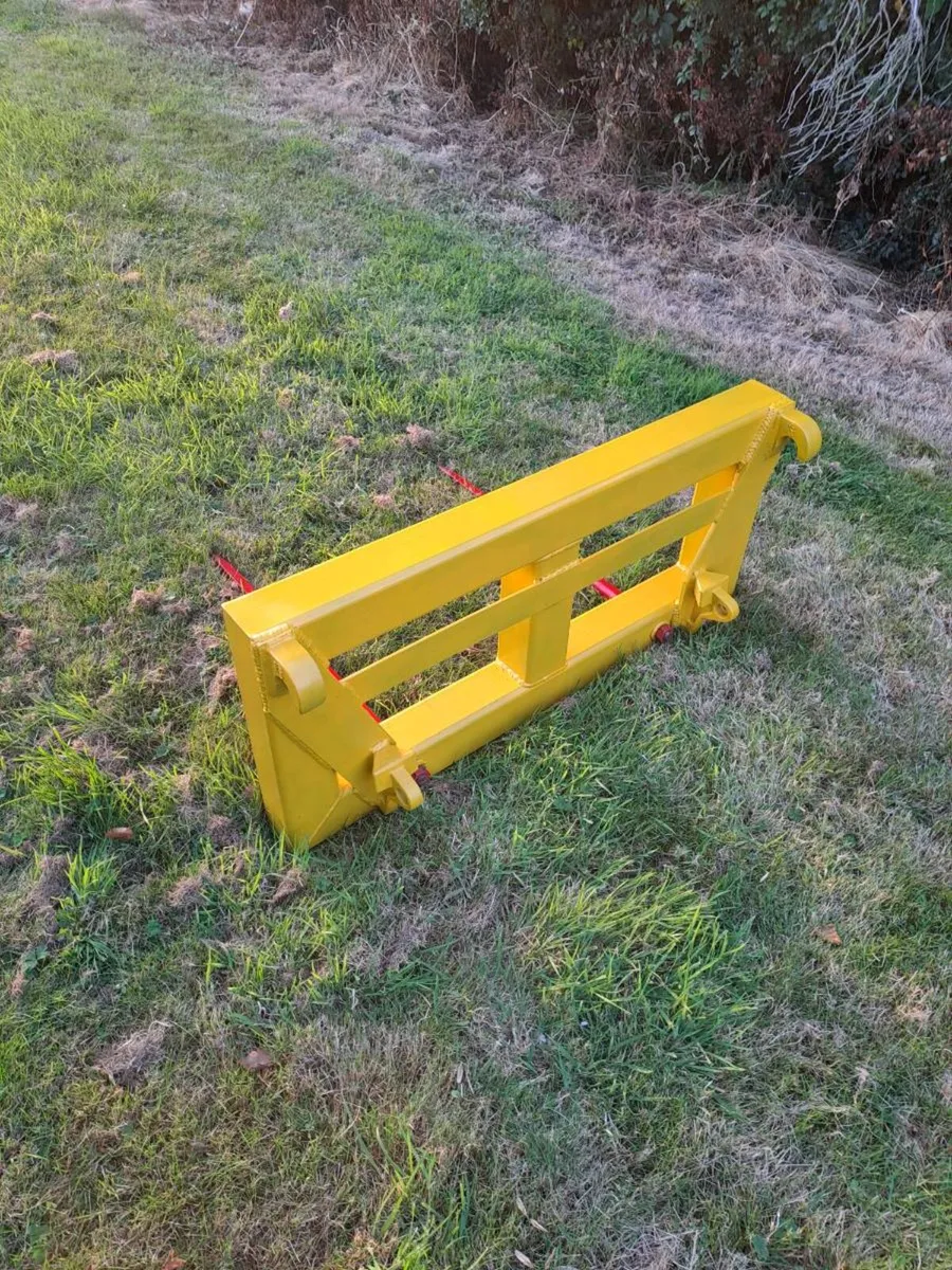 Bale spike - Image 4