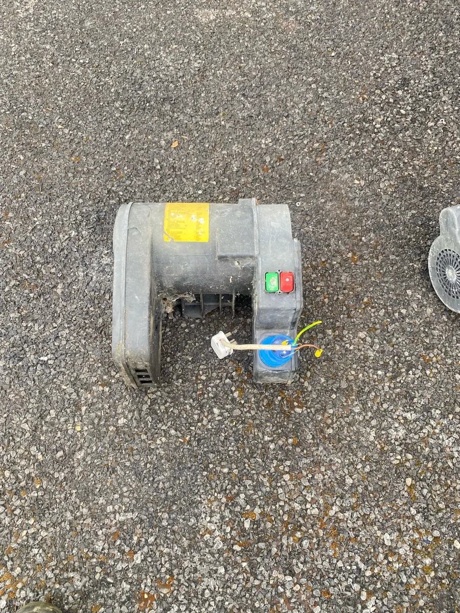 One 240 volt Bella cement mixer motors - Image 1