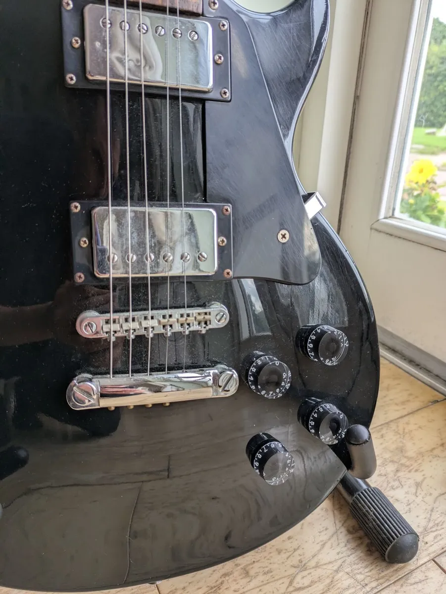 Electric Guitar Epiphone Les Paul studio - Korean - Image 4
