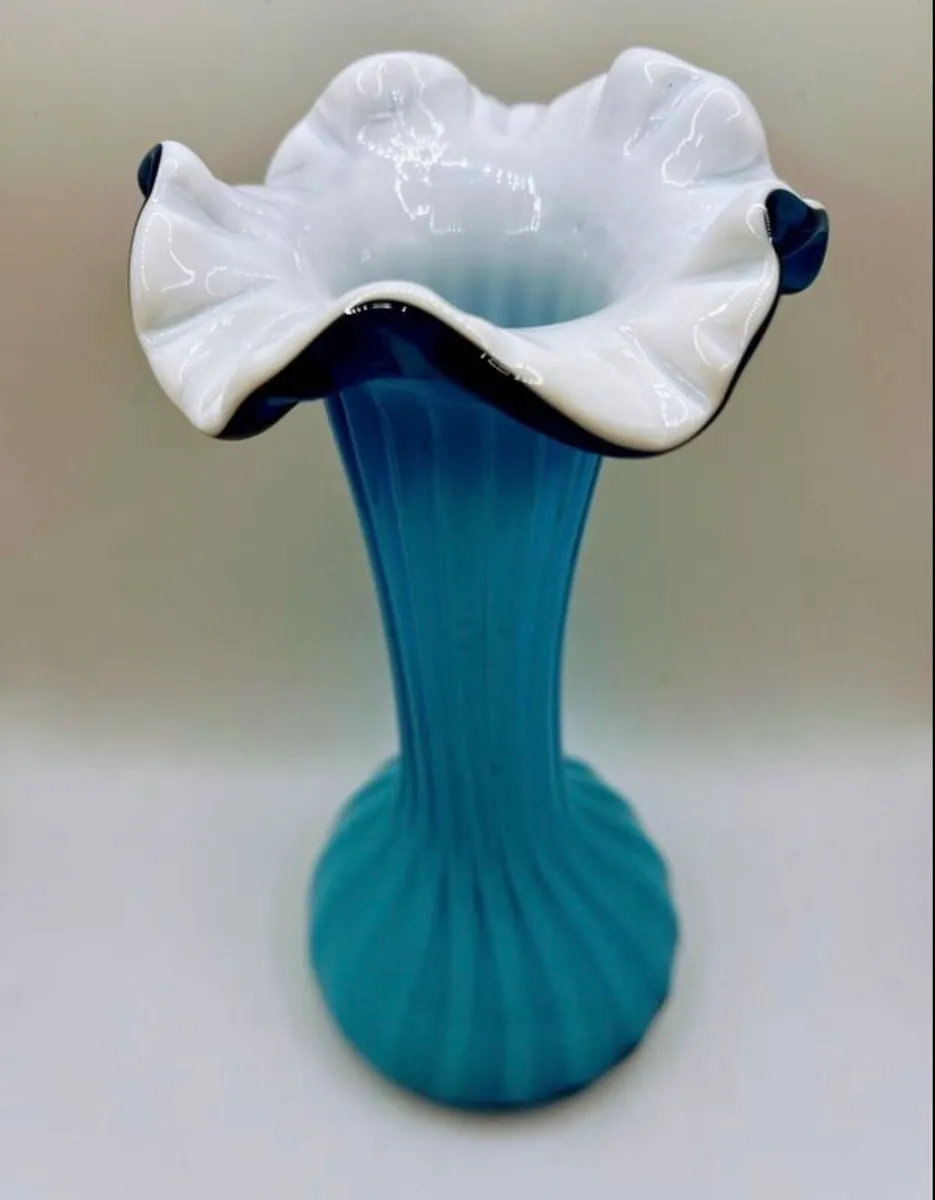 Vintage 1970s art glass marine blue ribbon vase - Image 2