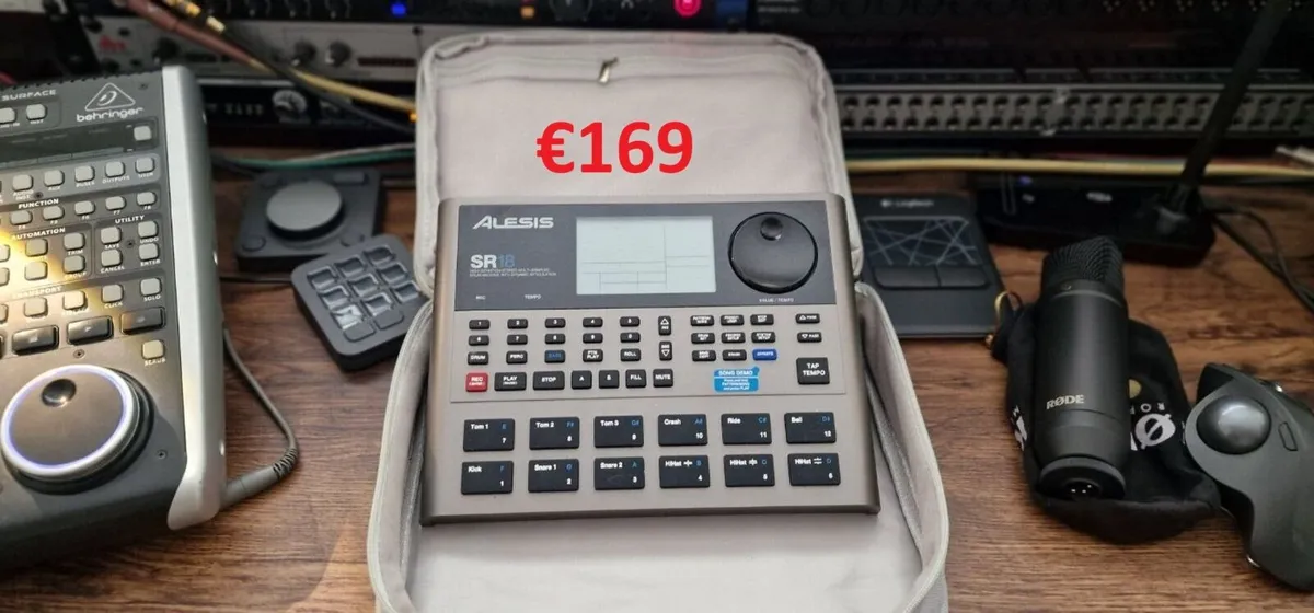 Sound Studio Sale (Bundle €899) - Image 4