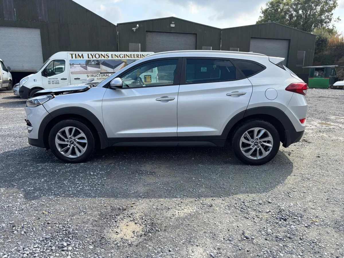 2017 Hyundai Tucson 1.7 diesel - Image 2
