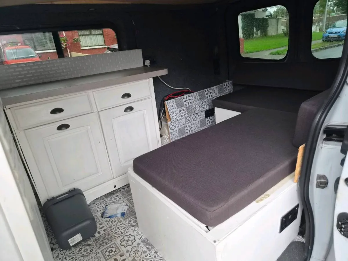 Opel vivaro camper - Image 4