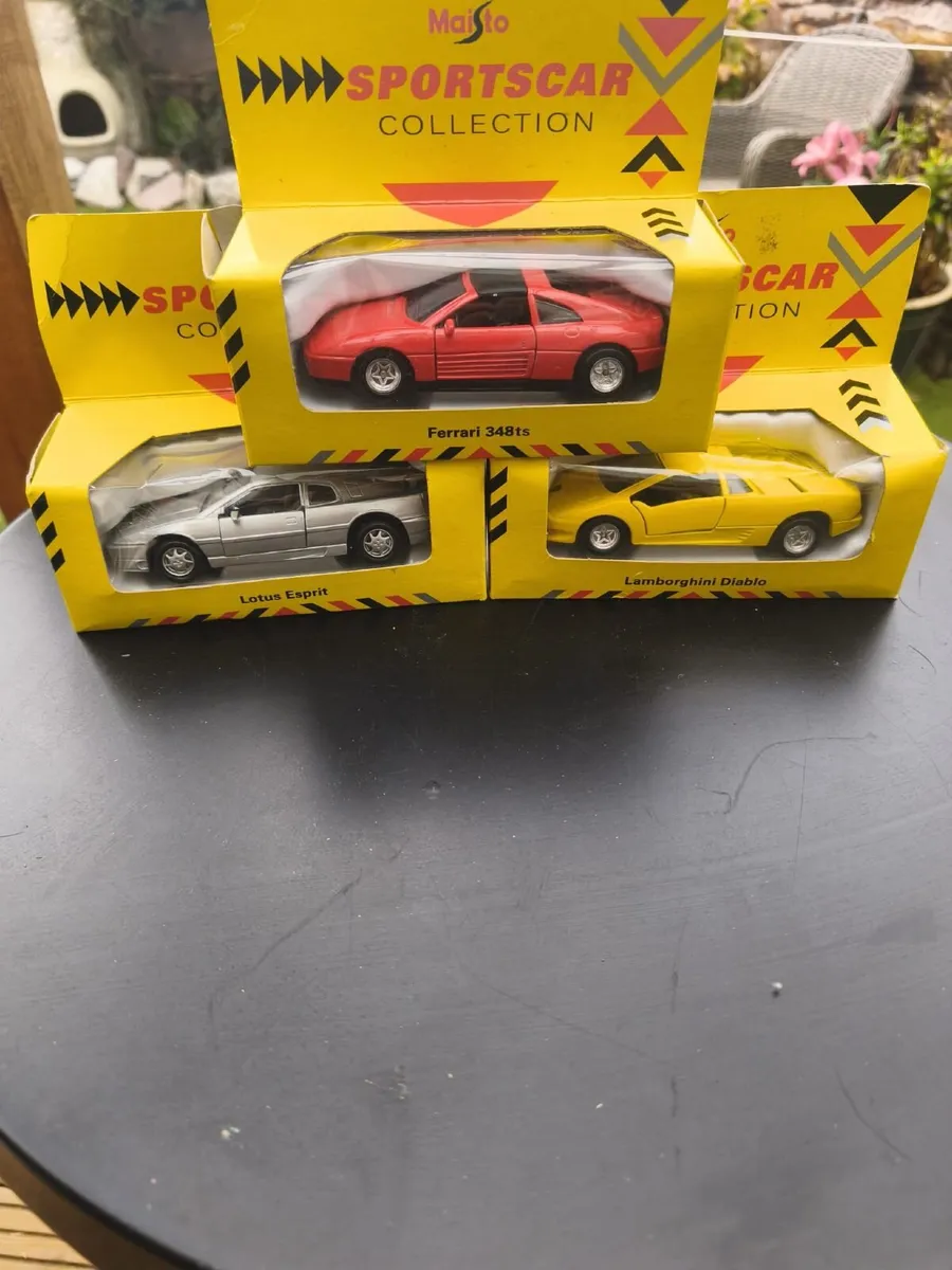Vintage cars and tractors models - Image 3