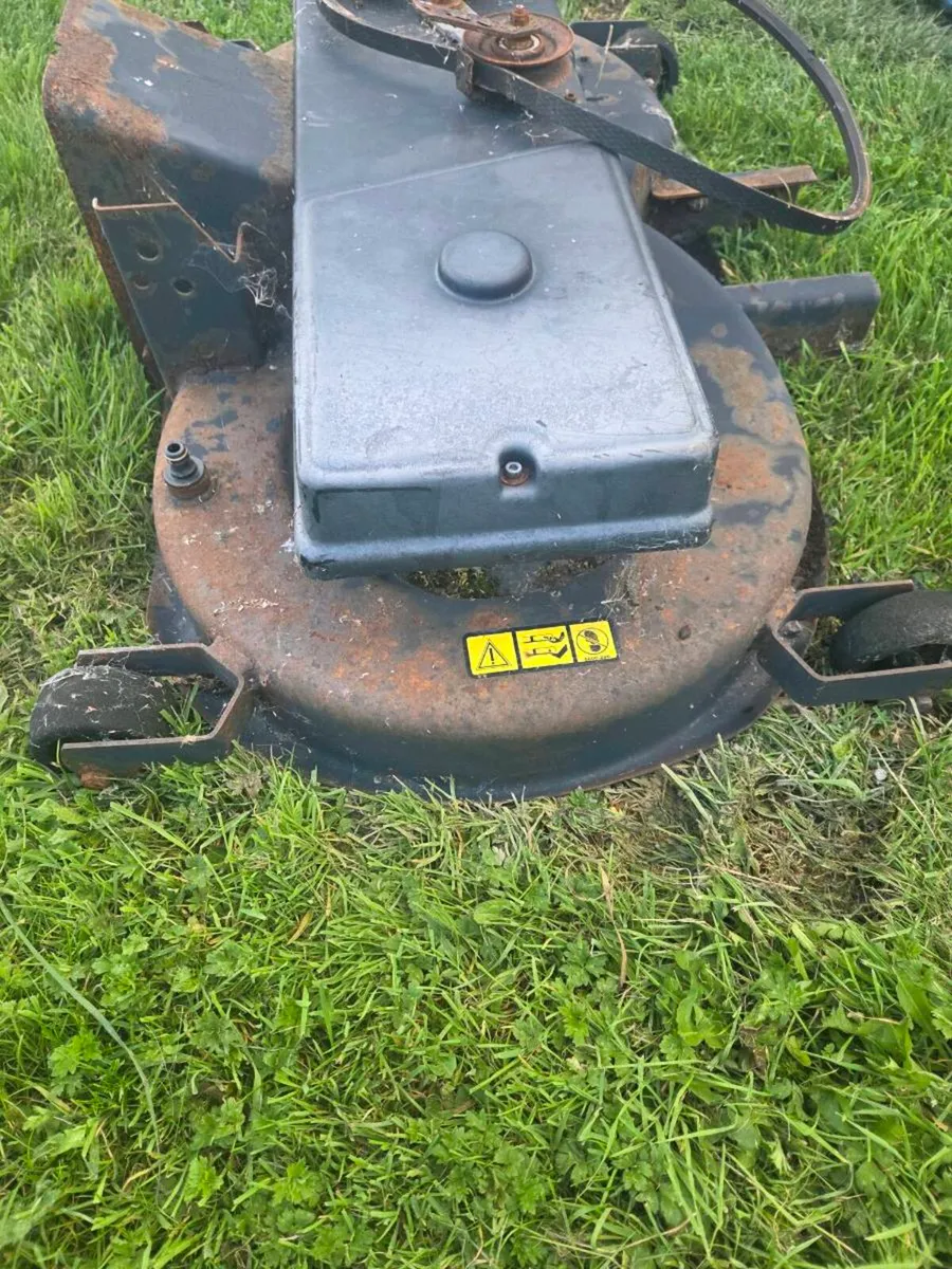 Lawnmower deck - Image 4