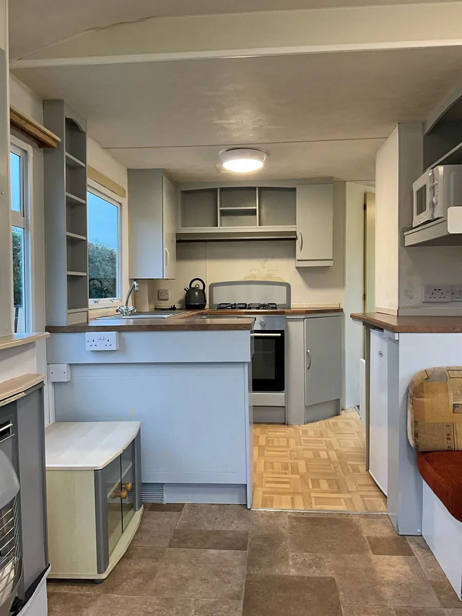 Mobile Home - Image 4