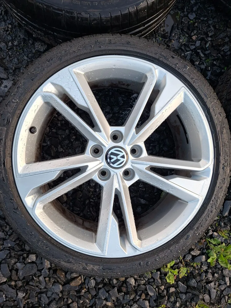 19" Vw Alloys with tyres - Image 1
