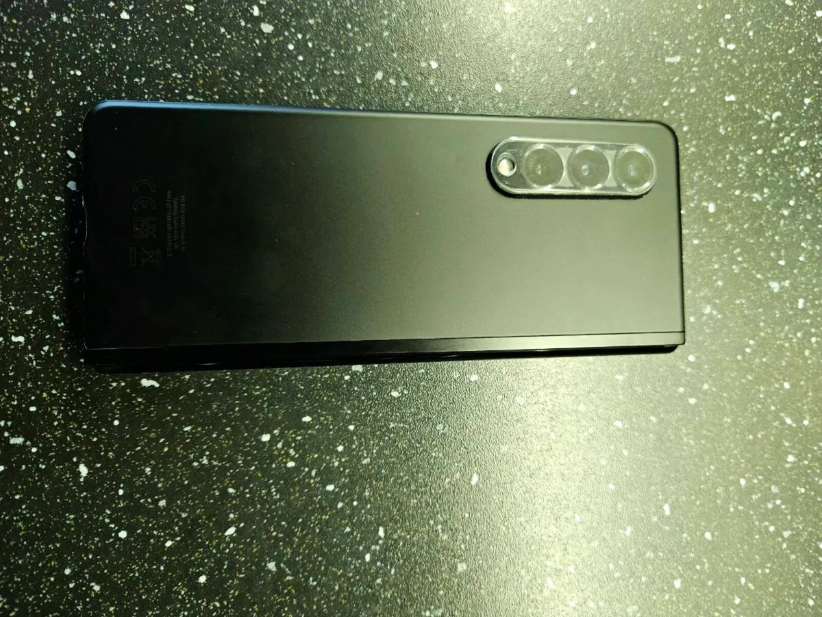 Samsung Z Fold3 512GB Black - Image 1