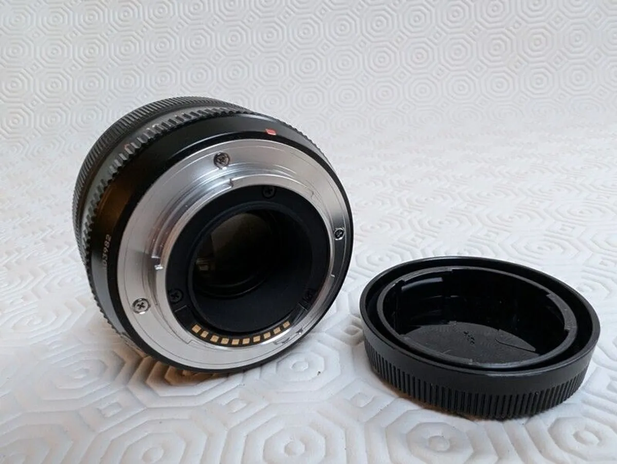 Fujifilm Fujinon XF 35mm f1.4 R Fuji X Mount - Image 4