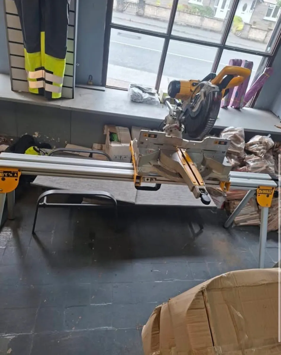 Dewalt chop saw - Image 3