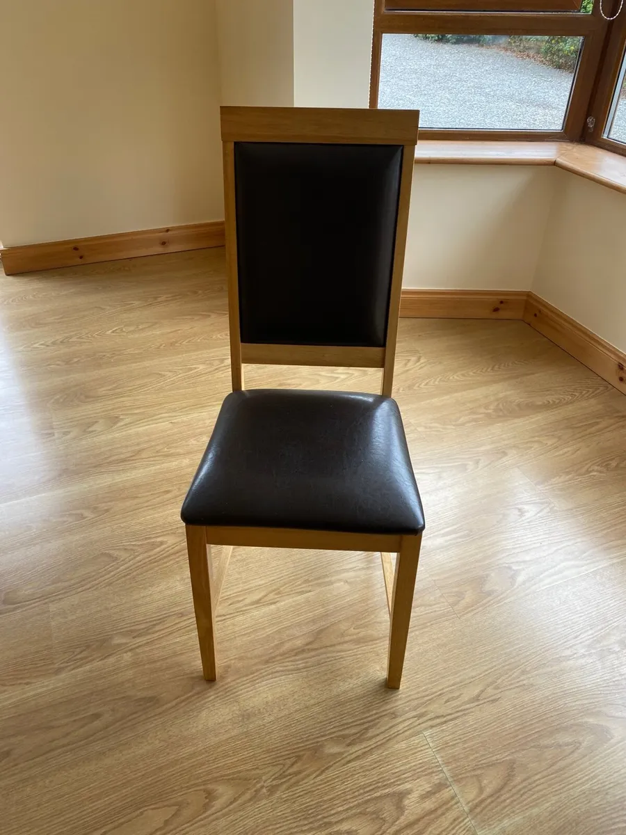 Hall table and chair - Image 4