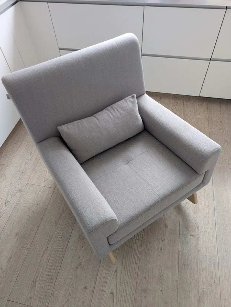 Gaia Baby Serena Nursing Chair | Grey / Dove Colour - Image 4