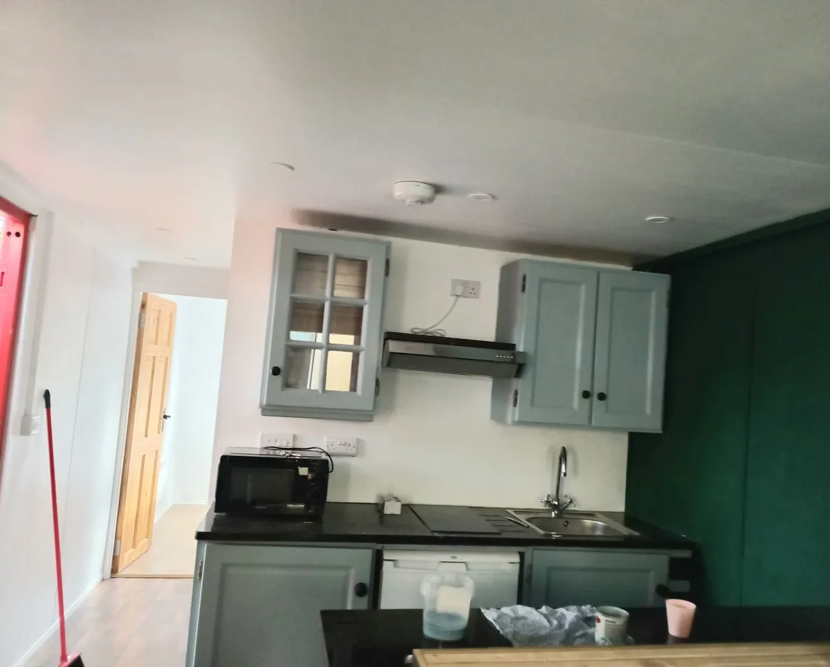 1 bedroom fully fitted cabin, farm relief accommod - Image 3