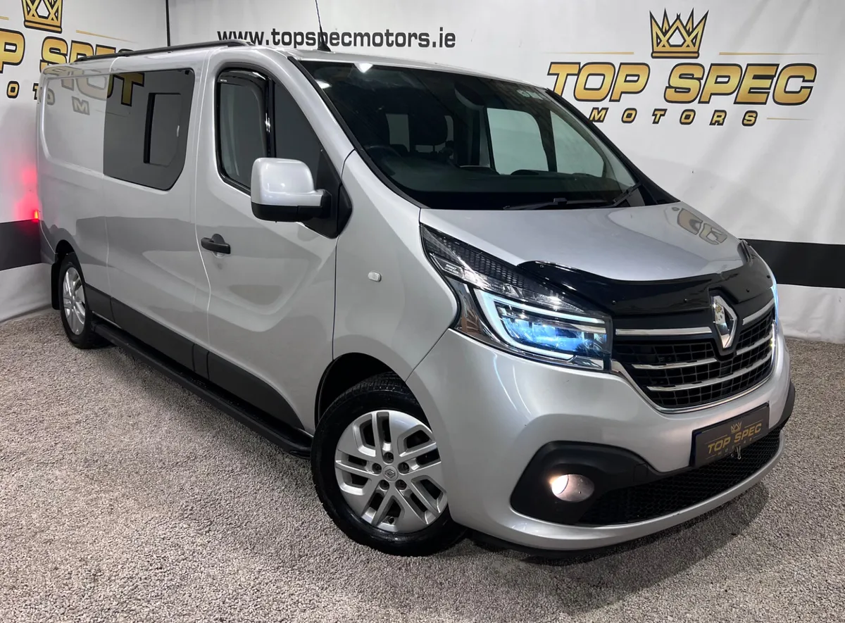 2021 RENAULT TRAFIC SPORT CREW CAB – 6 SEATER - Image 1