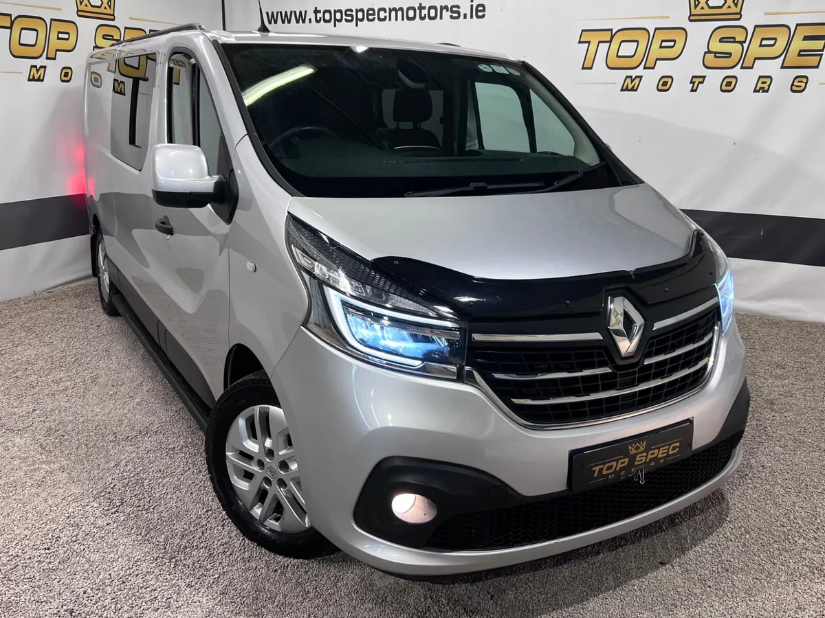 2021 RENAULT TRAFIC SPORT CREW CAB – 6 SEATER - Image 2