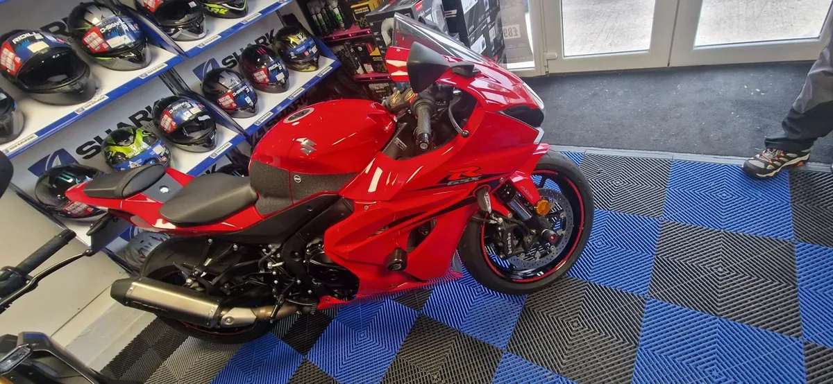 Suzuki GSX-R 2017 - Image 1