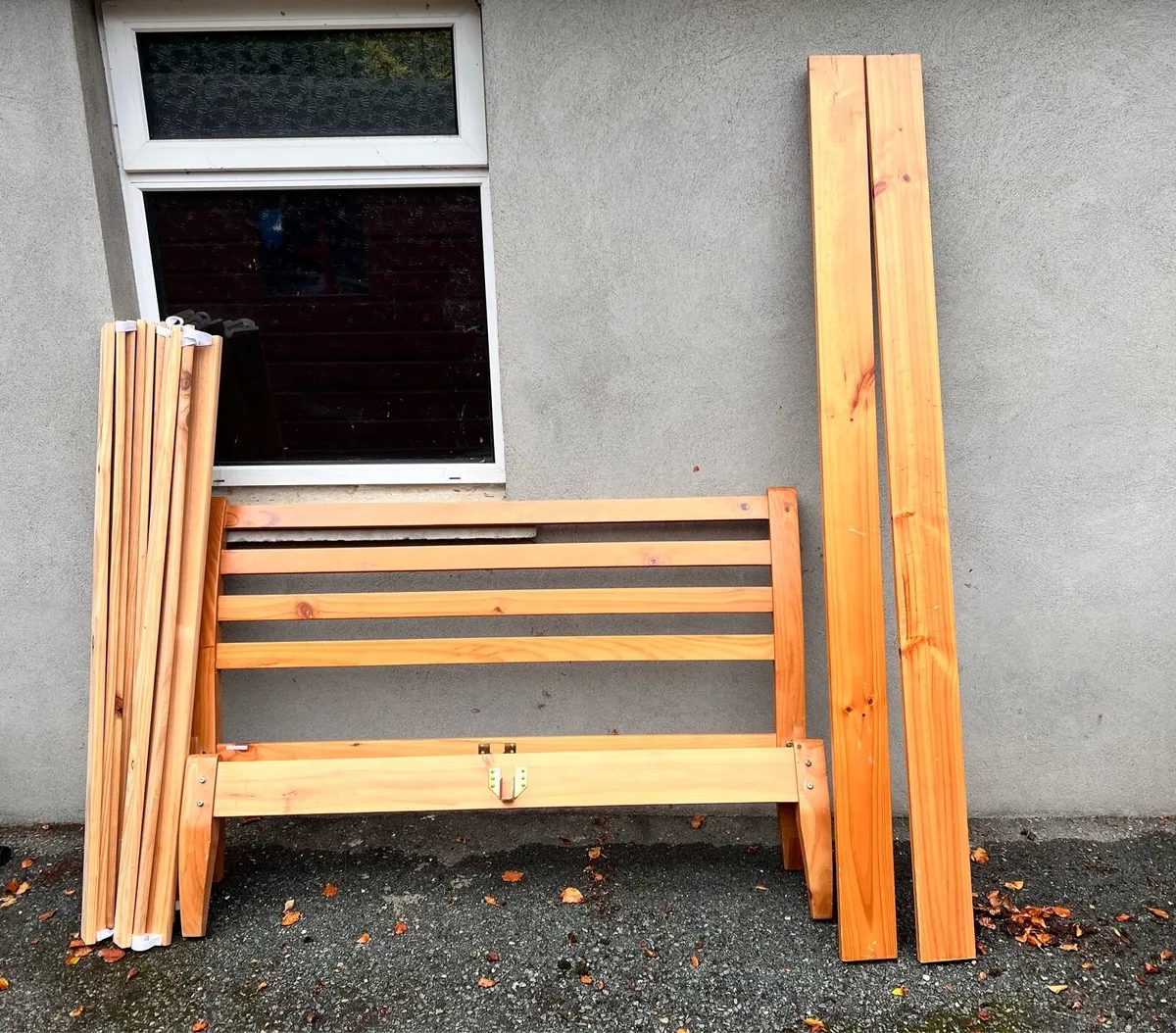 Double bed frame pine - Image 2