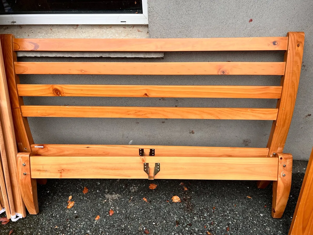 Double bed frame pine - Image 3