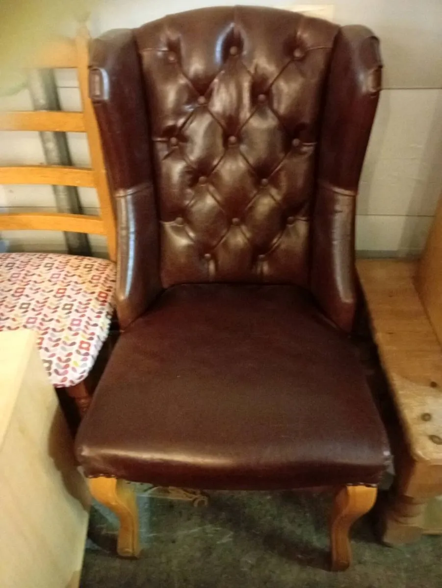 Leather chair - Image 2