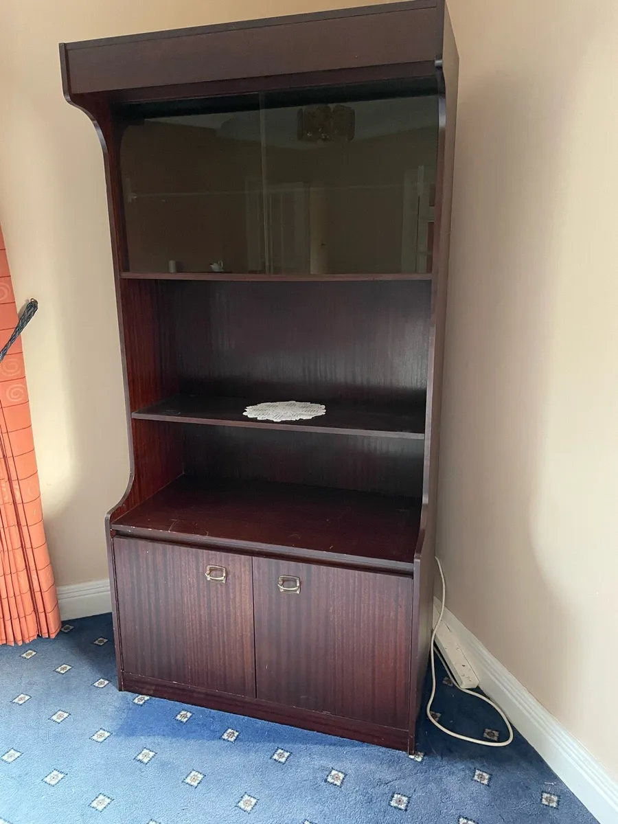 Display cabinet