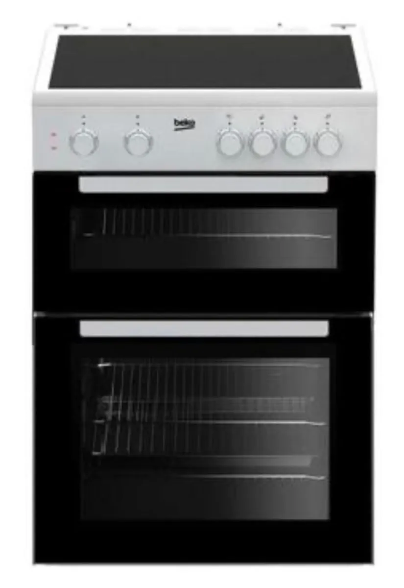 Hob & Oven, doors, wooden floor, gas fireplace… - Image 2