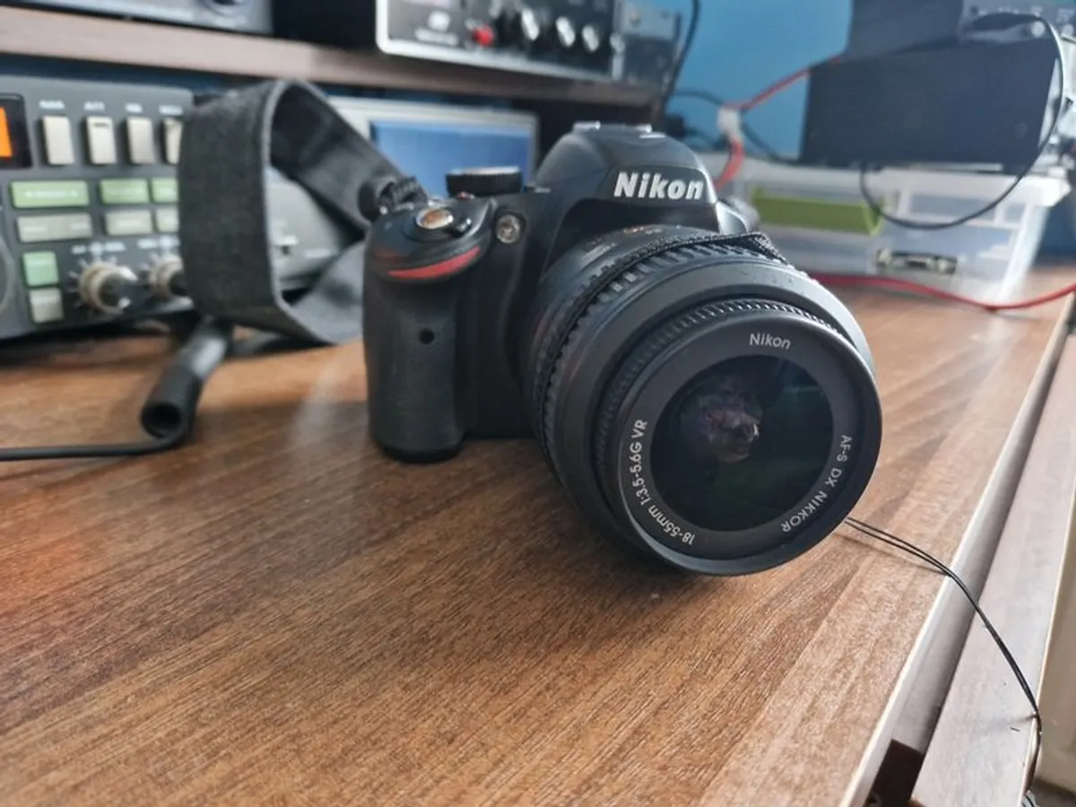 Nikon D3200 with 18-55mm Lens - Image 4