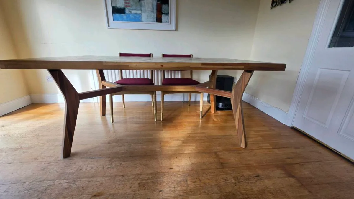 Dining table - Image 4