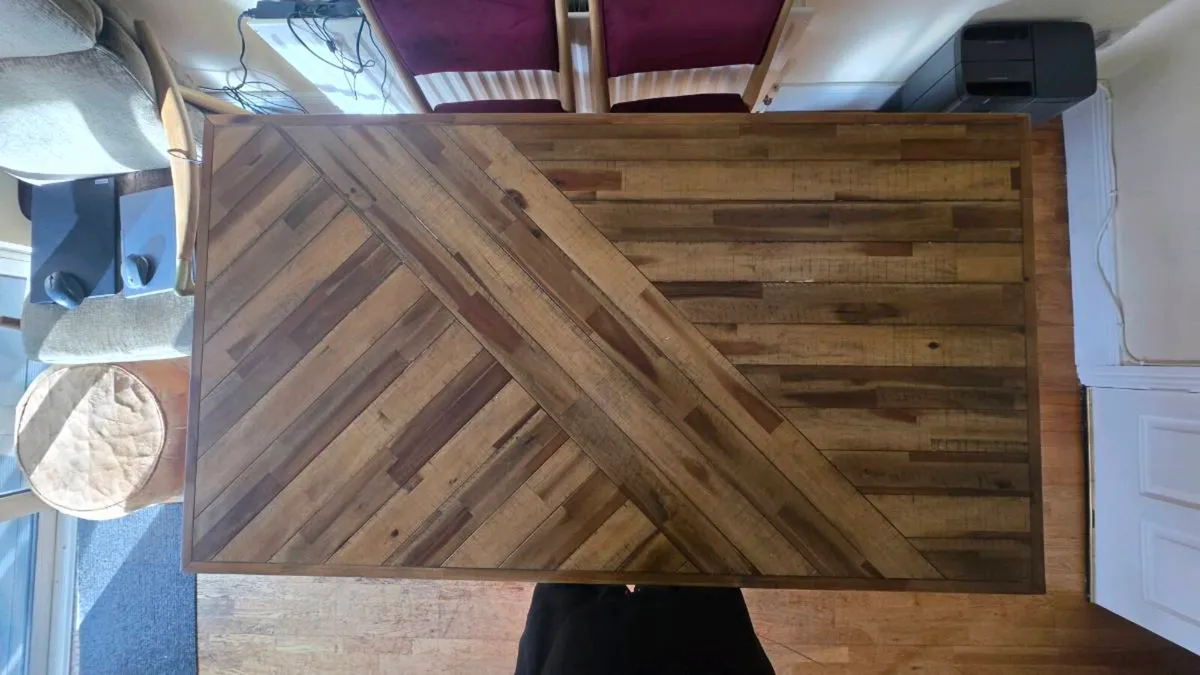 Dining table - Image 3
