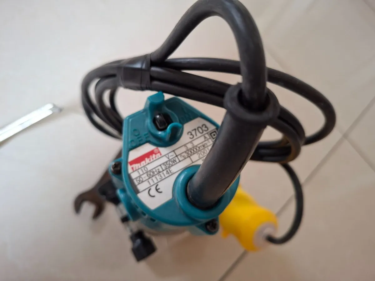 Makita 3703 Laminate Trimmer 110v - Image 4