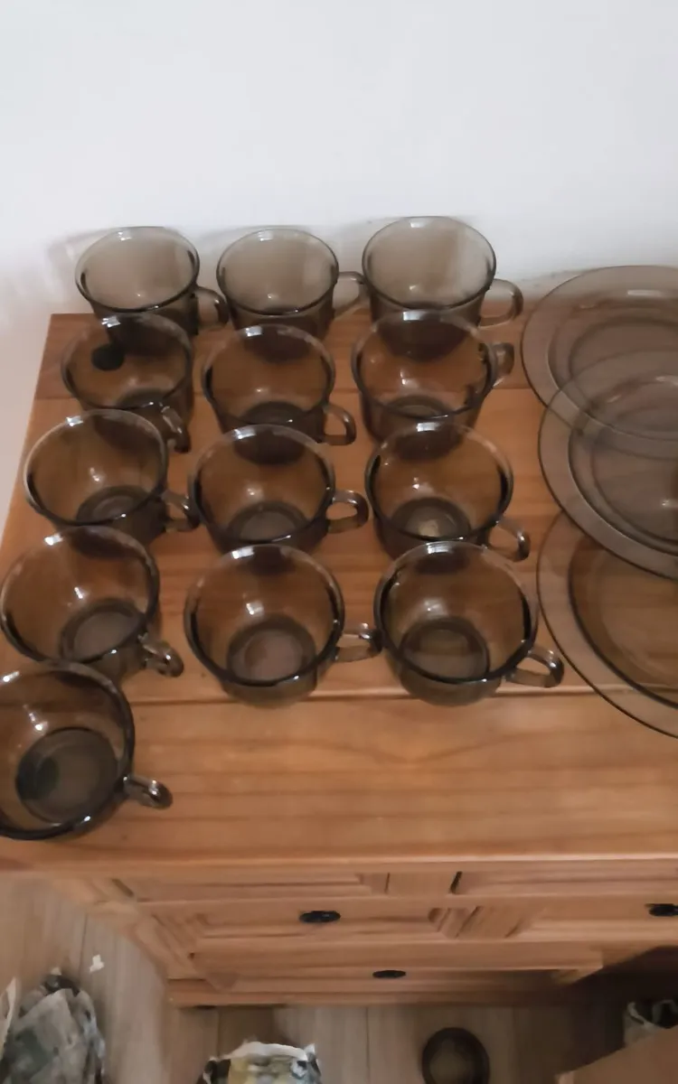 29 peace smoked glass crockery set - Image 2