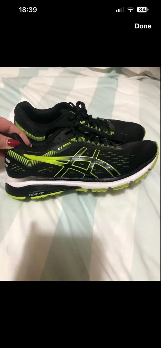 Mes ASIC trainers size 6 €40 - Image 2