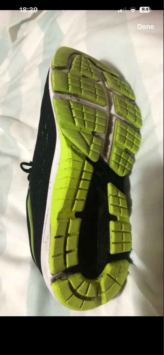 Mes ASIC trainers size 6 €40 - Image 3