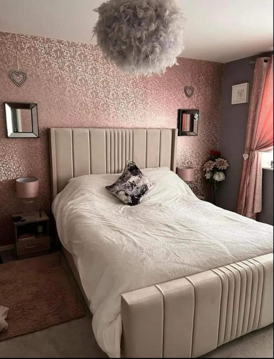 Bed - Image 1