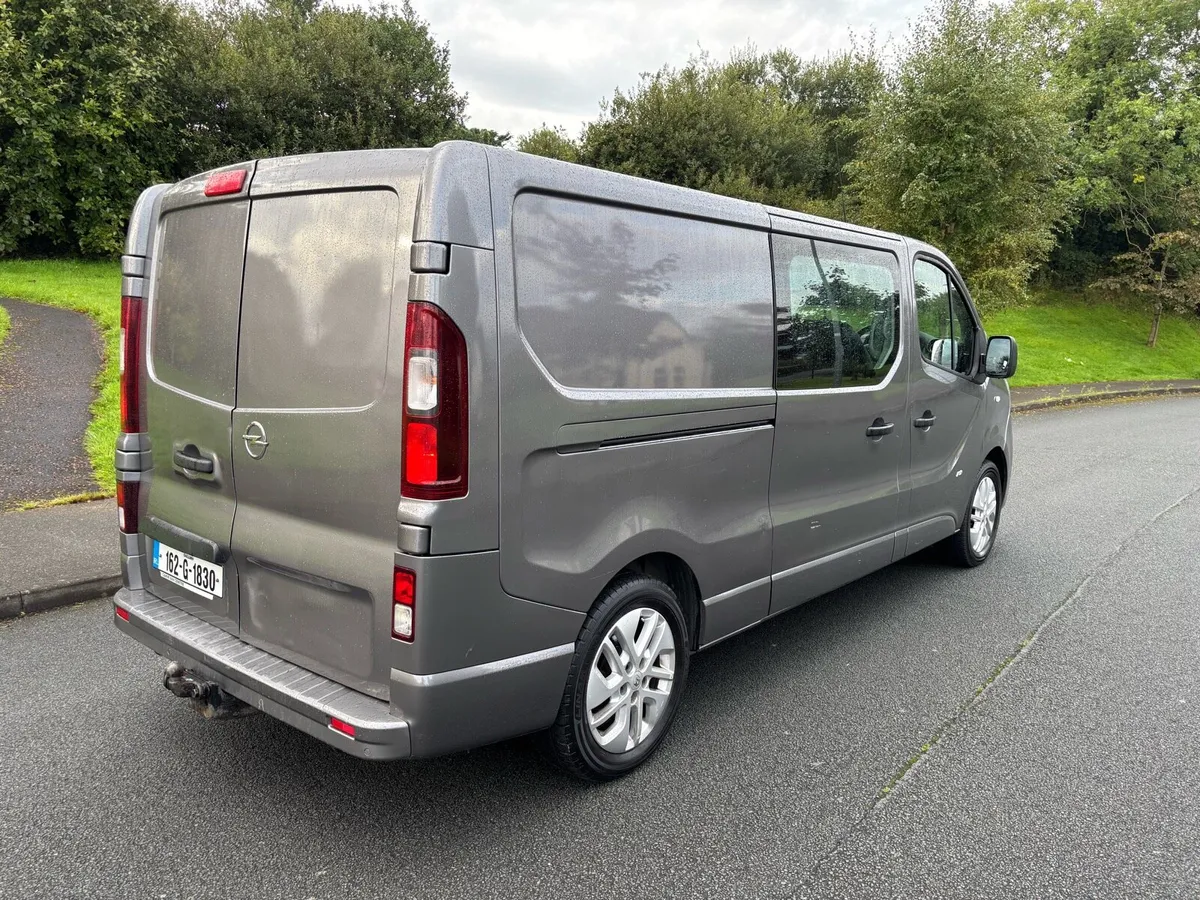 Opel Vivaro sport crewcab - Image 3