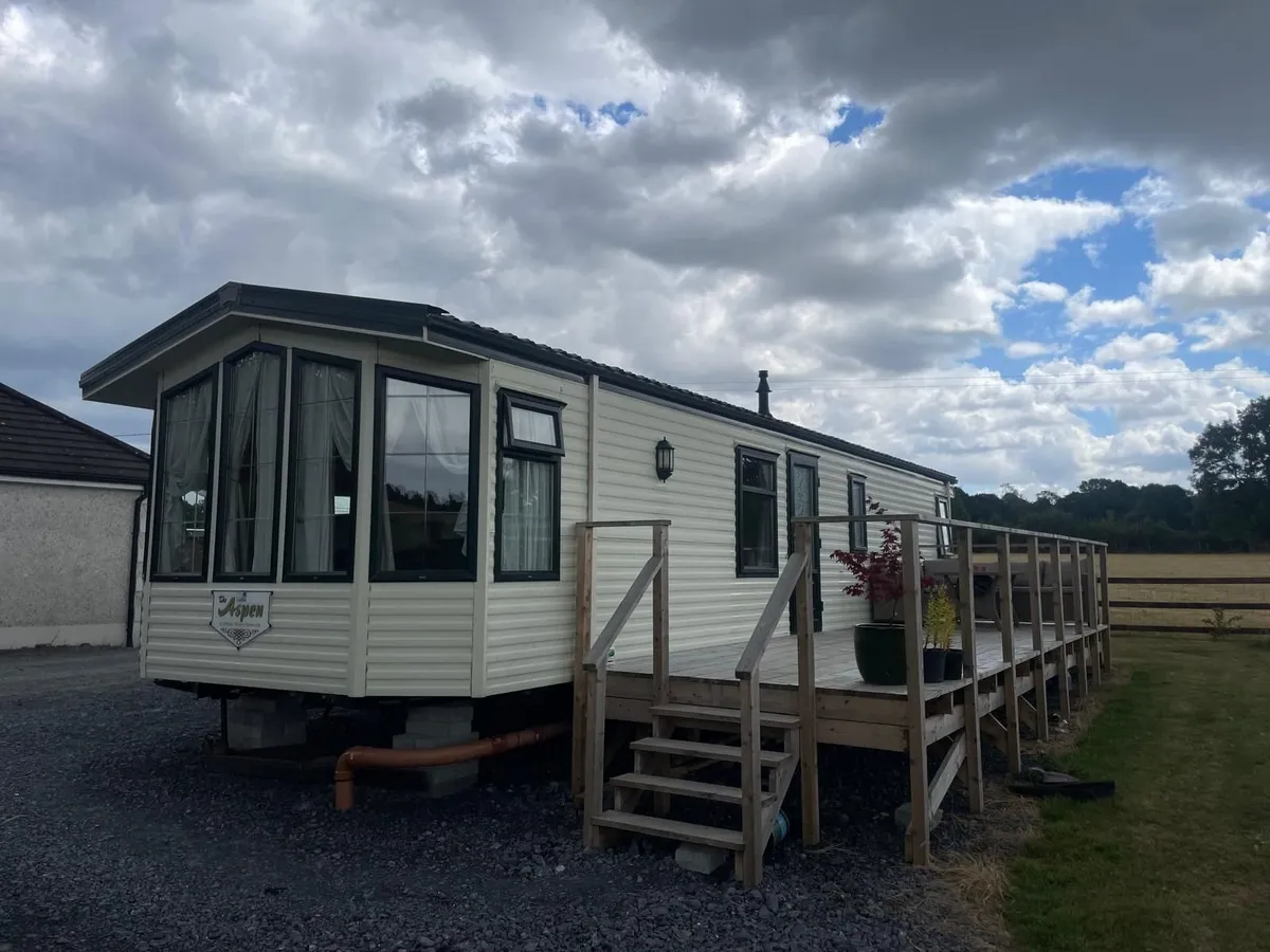 Mobile home - Image 1