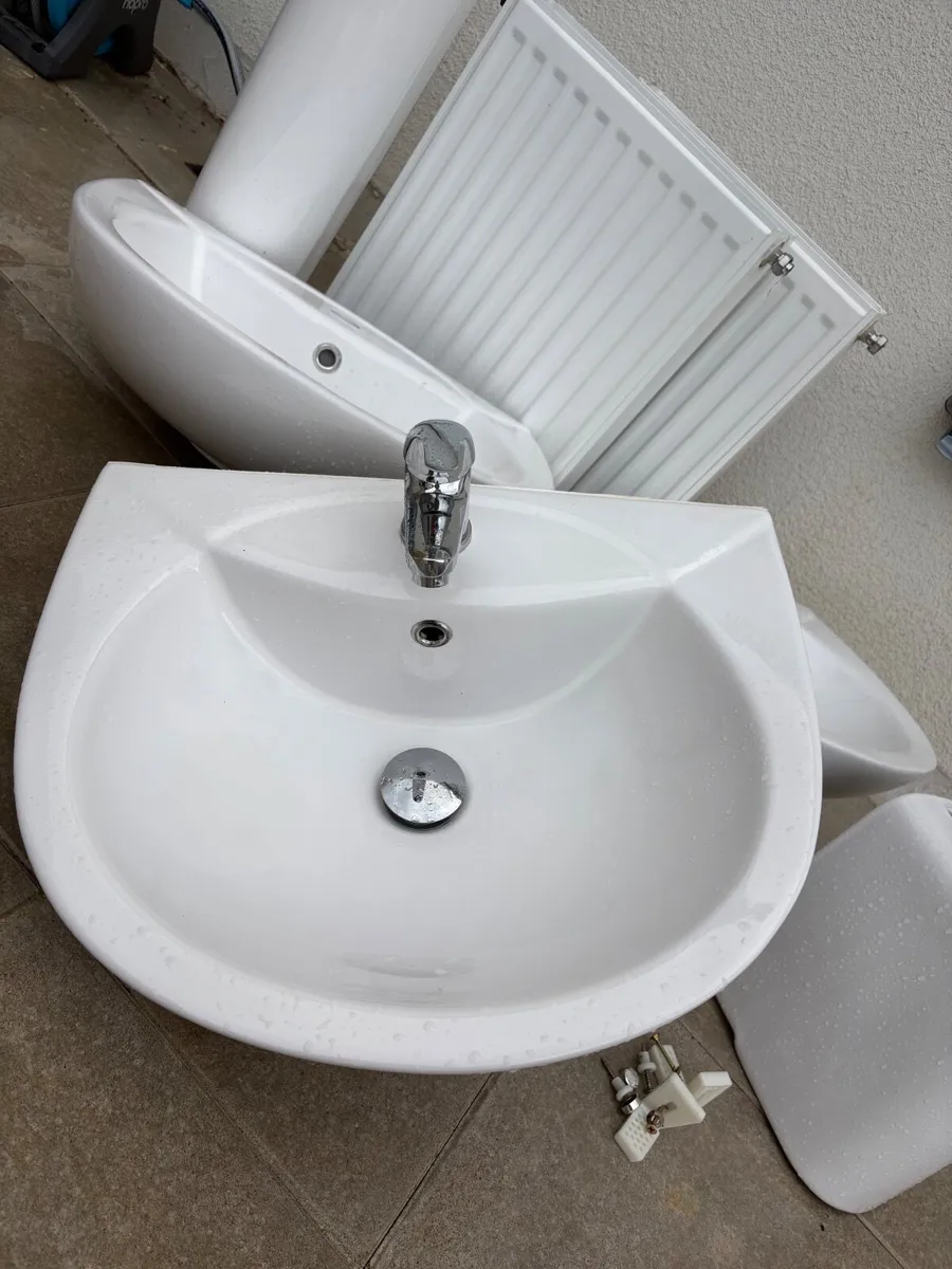 Sinks and radiators - Image 3