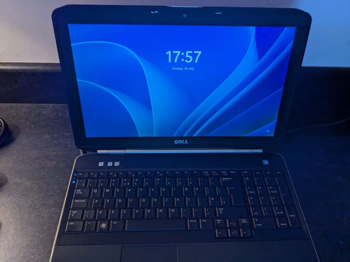 Dell laptop - Image 2