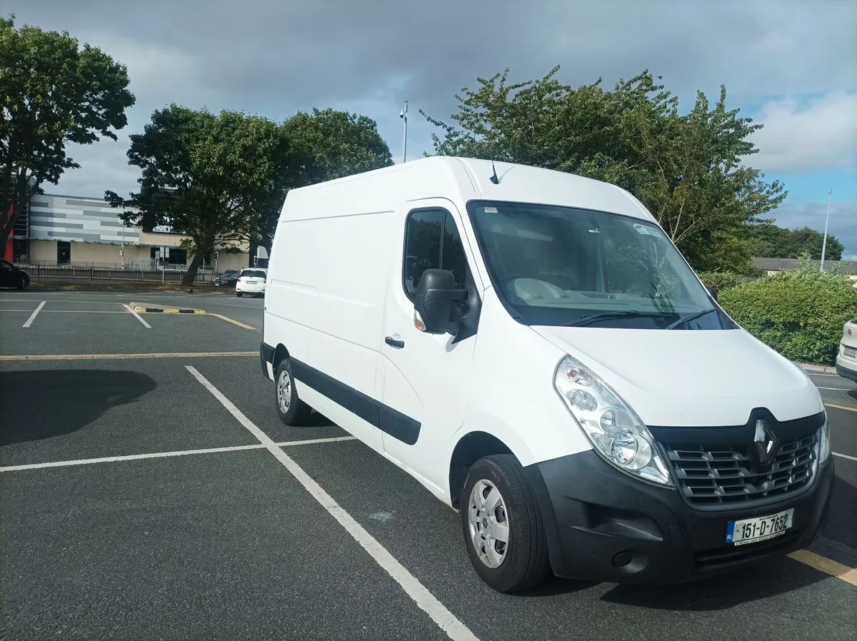 Renault Master 2015 - Image 1
