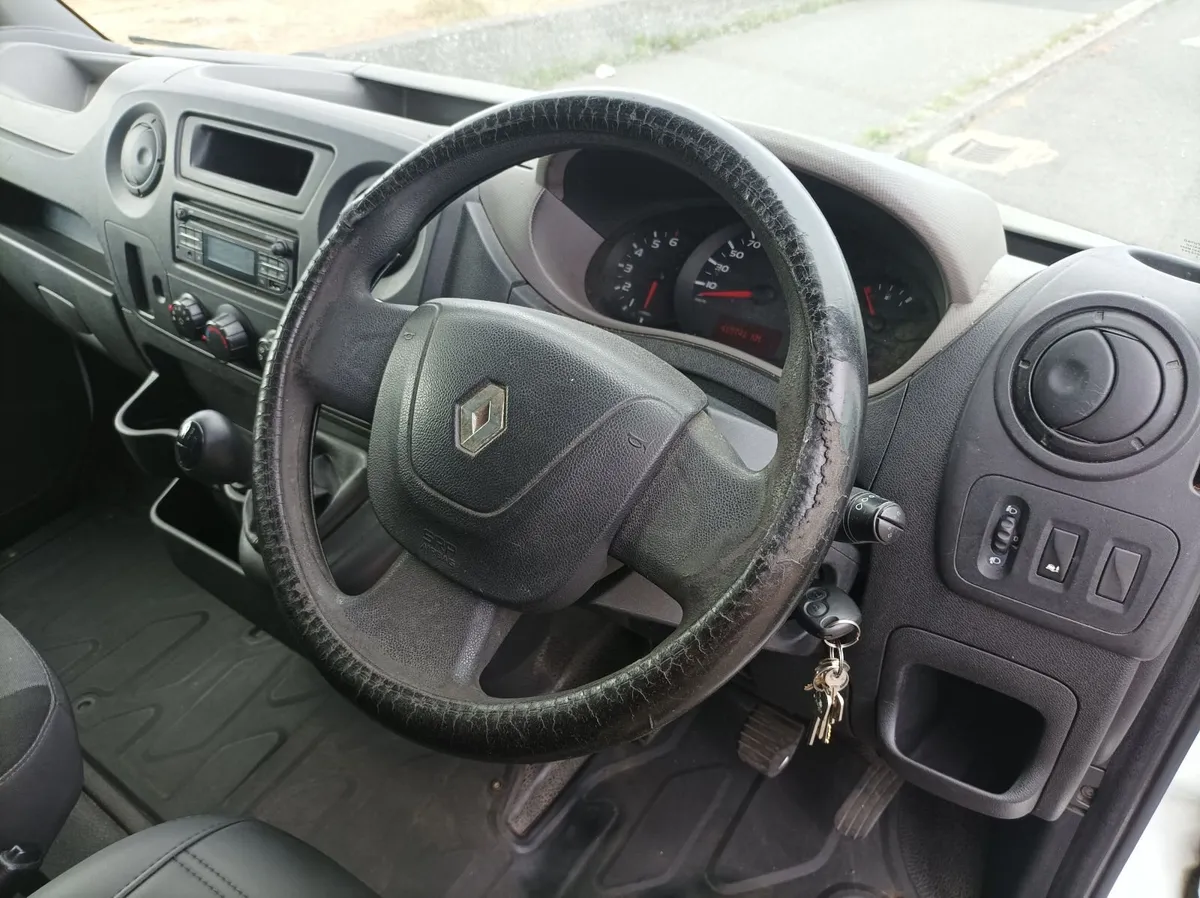Renault Master 2015 - Image 4