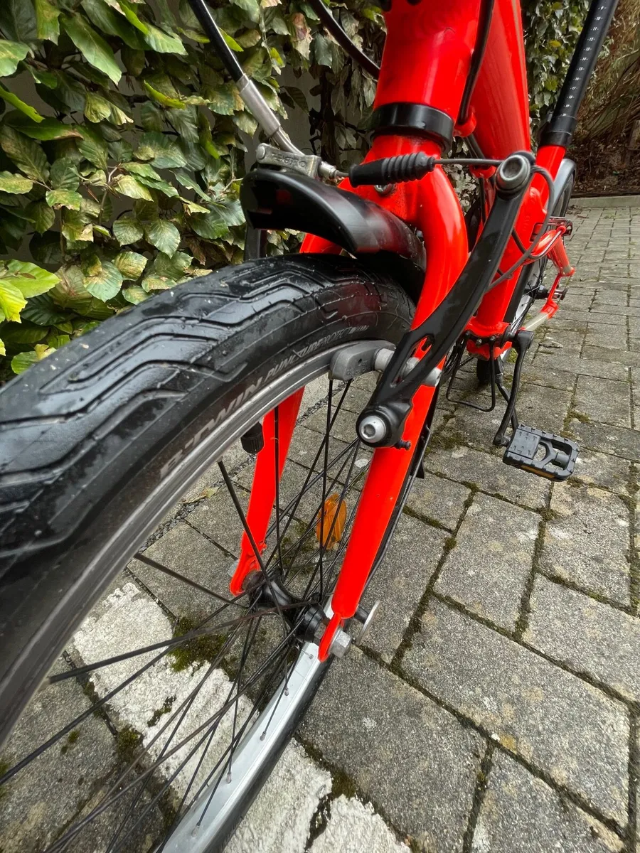 BTwin Tilt 500 Folding bike Orange - Image 2